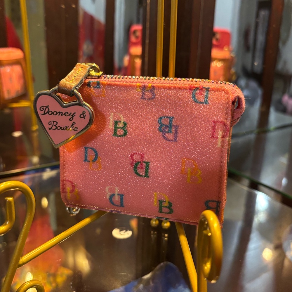 Vintage Dooney & Bourke Pink Multicolor Logo Zip Card Wallet - Picture 2 of 8